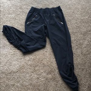 Athleta Scrunch Jogger